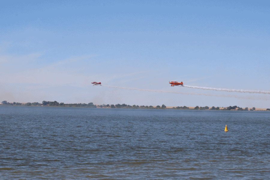 Sky Aces Aerobatics Lake Boga today for the 75th anniversary of the No.1 Flying Boat Repair Depot March 2017