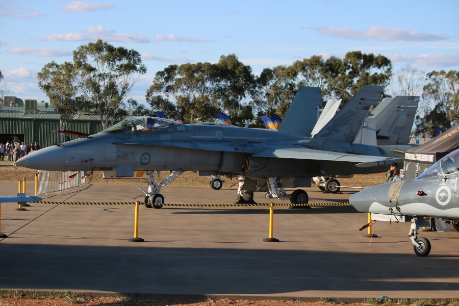 RAAF 2OCU F/A-18 Hornet - Warbirds Downunder 2018 (Day One)