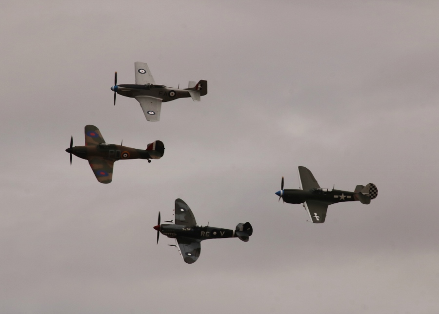 Classic warbirds - Curtiss P-40N Kittyhawk, CAC Mustang, Hawker Hurricane Mk. XII & Supermarine Spitfire Mk. VIII - Warbirds Downunder 2018 (Day Two)