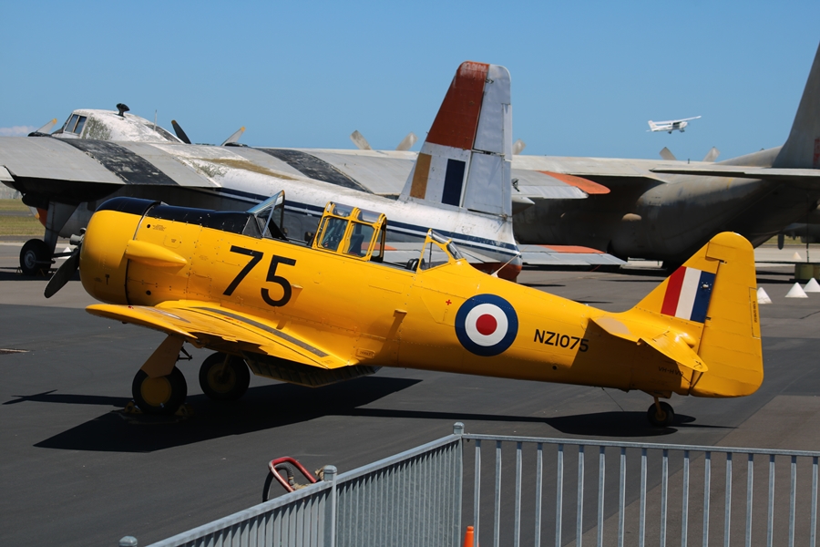RAAF Museum North American T-6 Harvard Mk.III (NZ1075) - RAAF Point Cook, Remembrance Day 2018